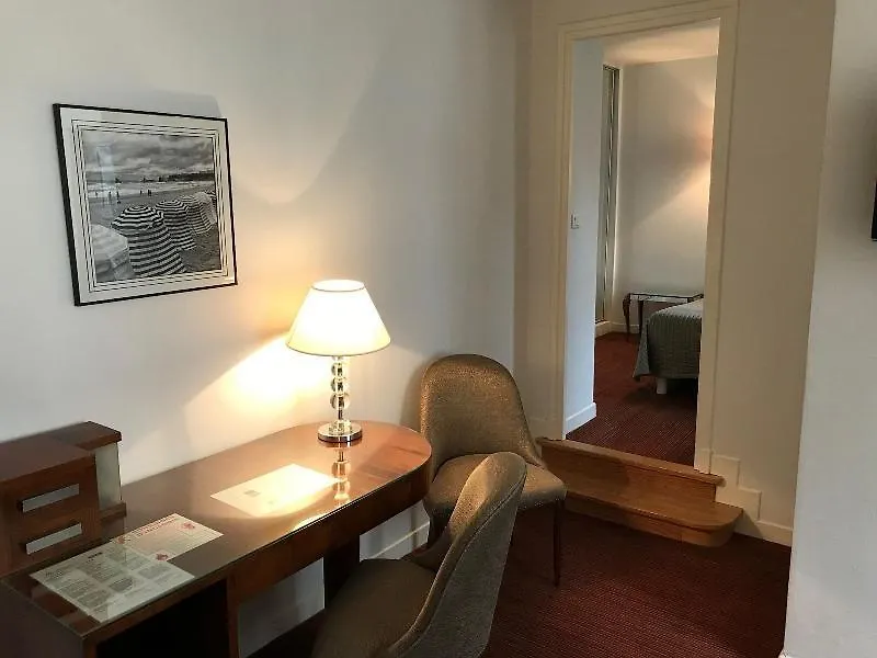 ביאריץ Hotel Maitagaria