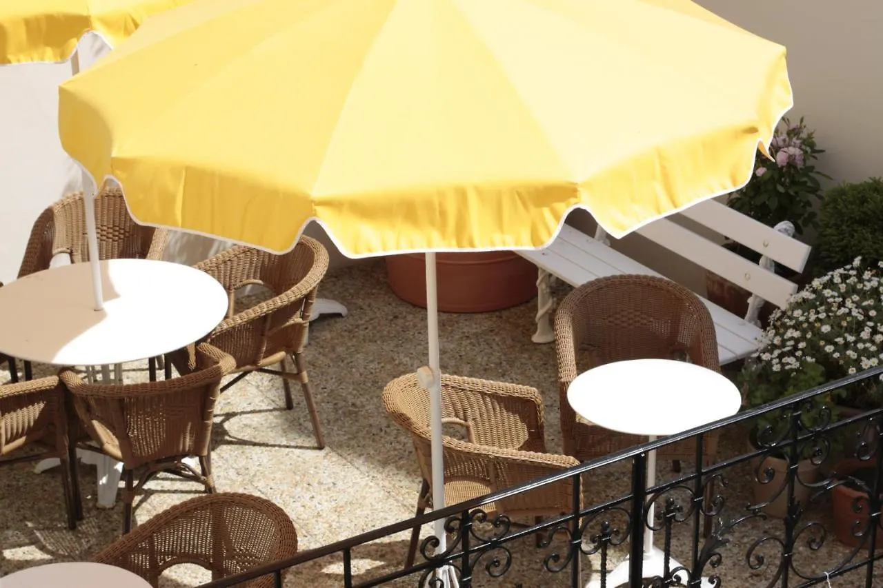 ביאריץ Hotel Maitagaria